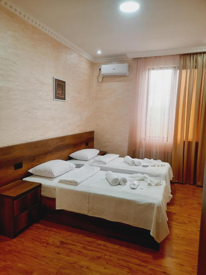 Inaisi Hotel คูทายสิ ภายนอก รูปภาพ