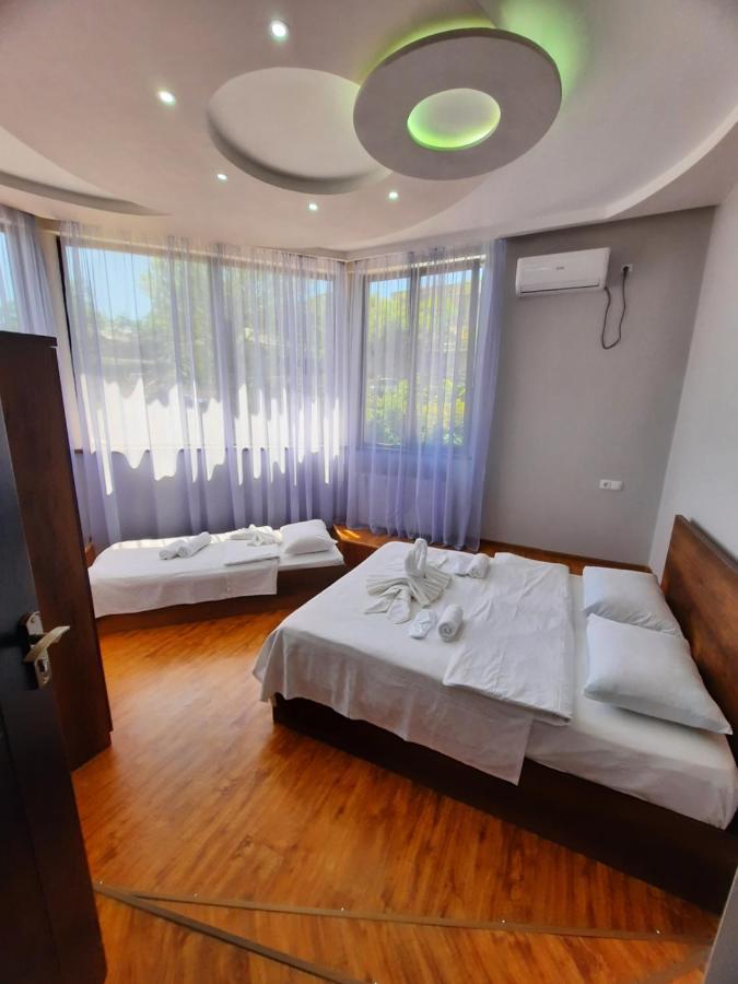 Inaisi Hotel คูทายสิ ภายนอก รูปภาพ