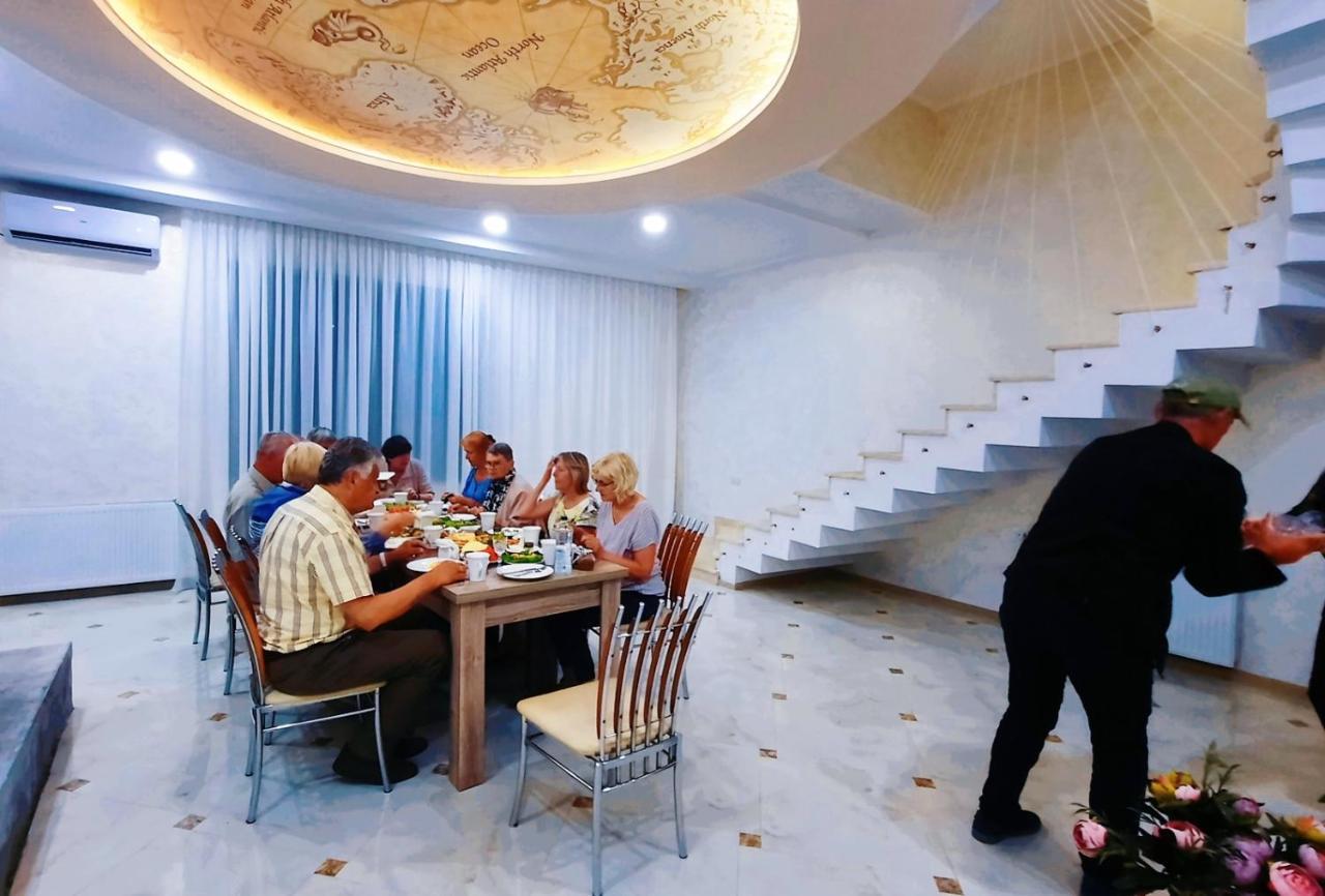 Inaisi Hotel คูทายสิ ภายนอก รูปภาพ