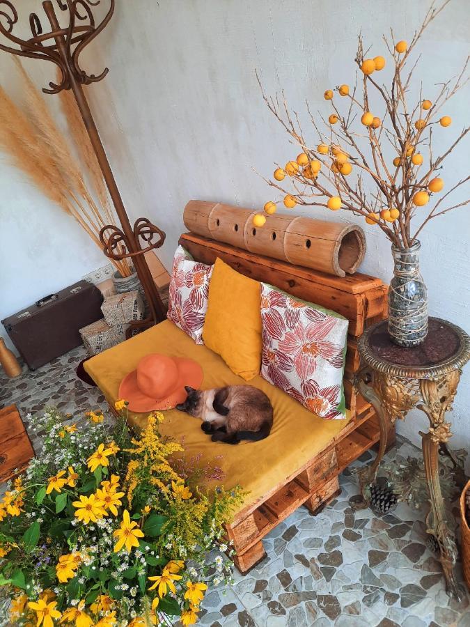 Inaisi Hotel คูทายสิ ภายนอก รูปภาพ
